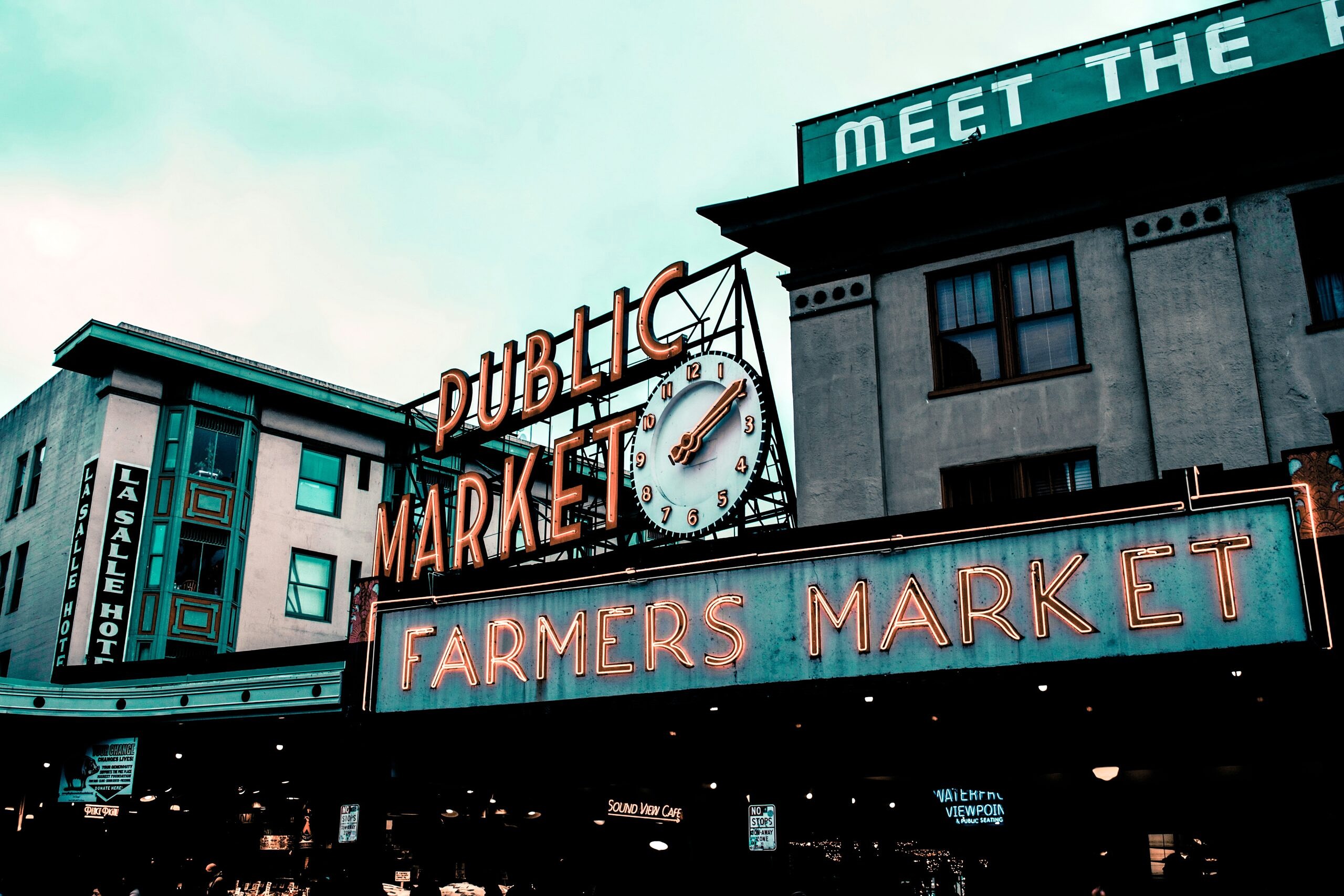 Seattle's famous Pike Place market is a must to visit.