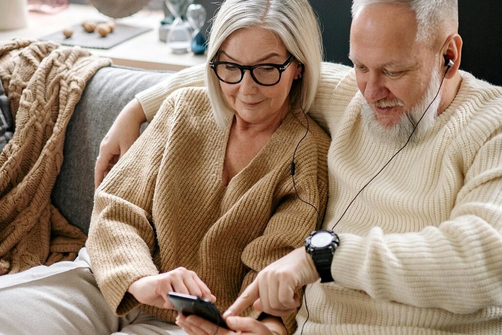 Couples listening to the music evening