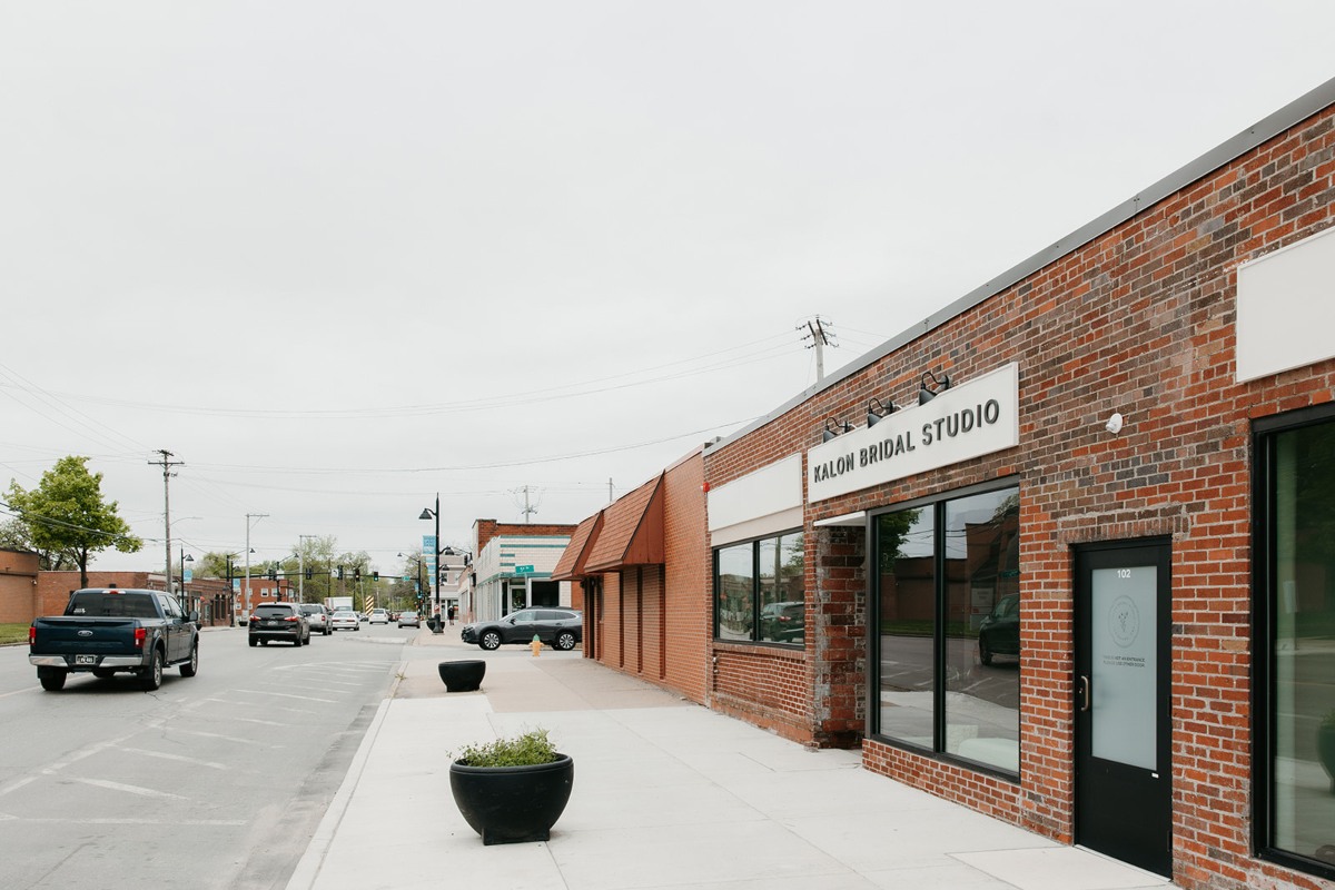 A view of the rue de Kalon Bridal Studio captured by Laura Wills Photography by a brilliant and uniformly cloudy day.