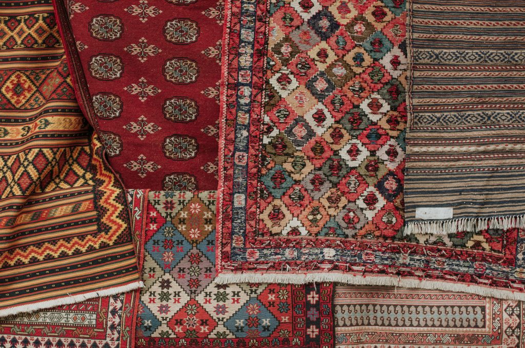 Floor carpet in layers