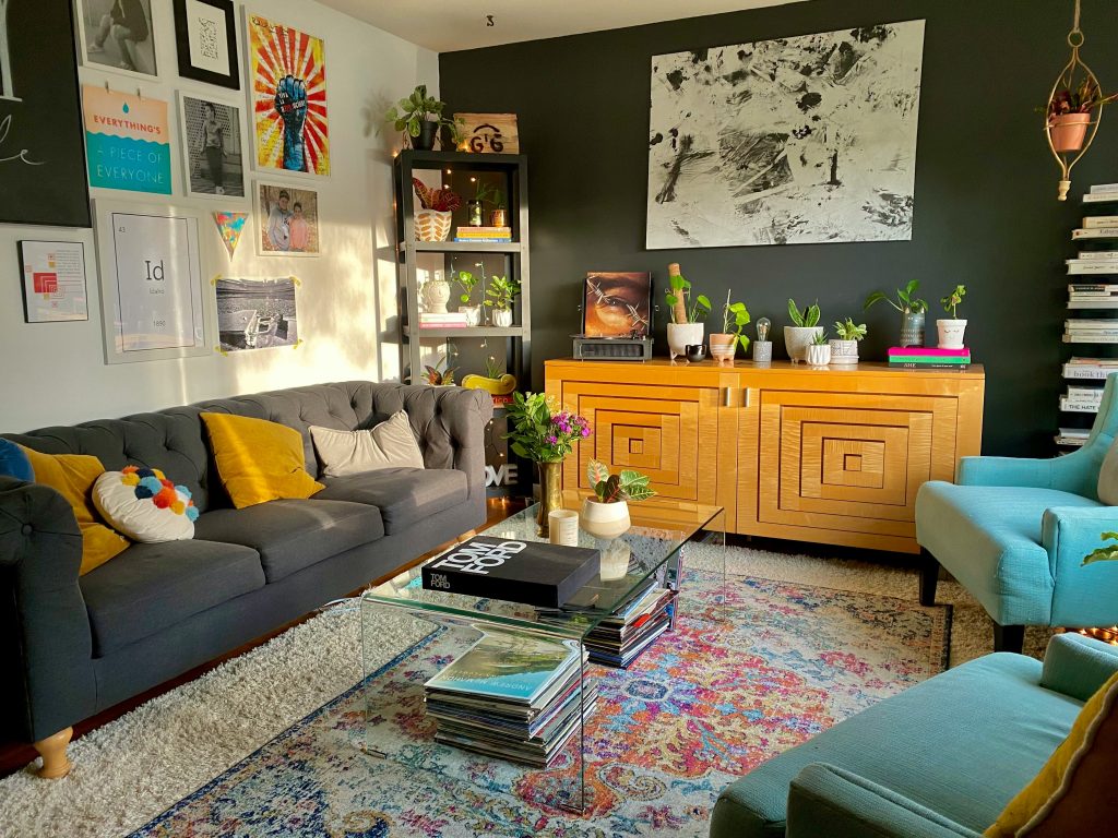 living room 